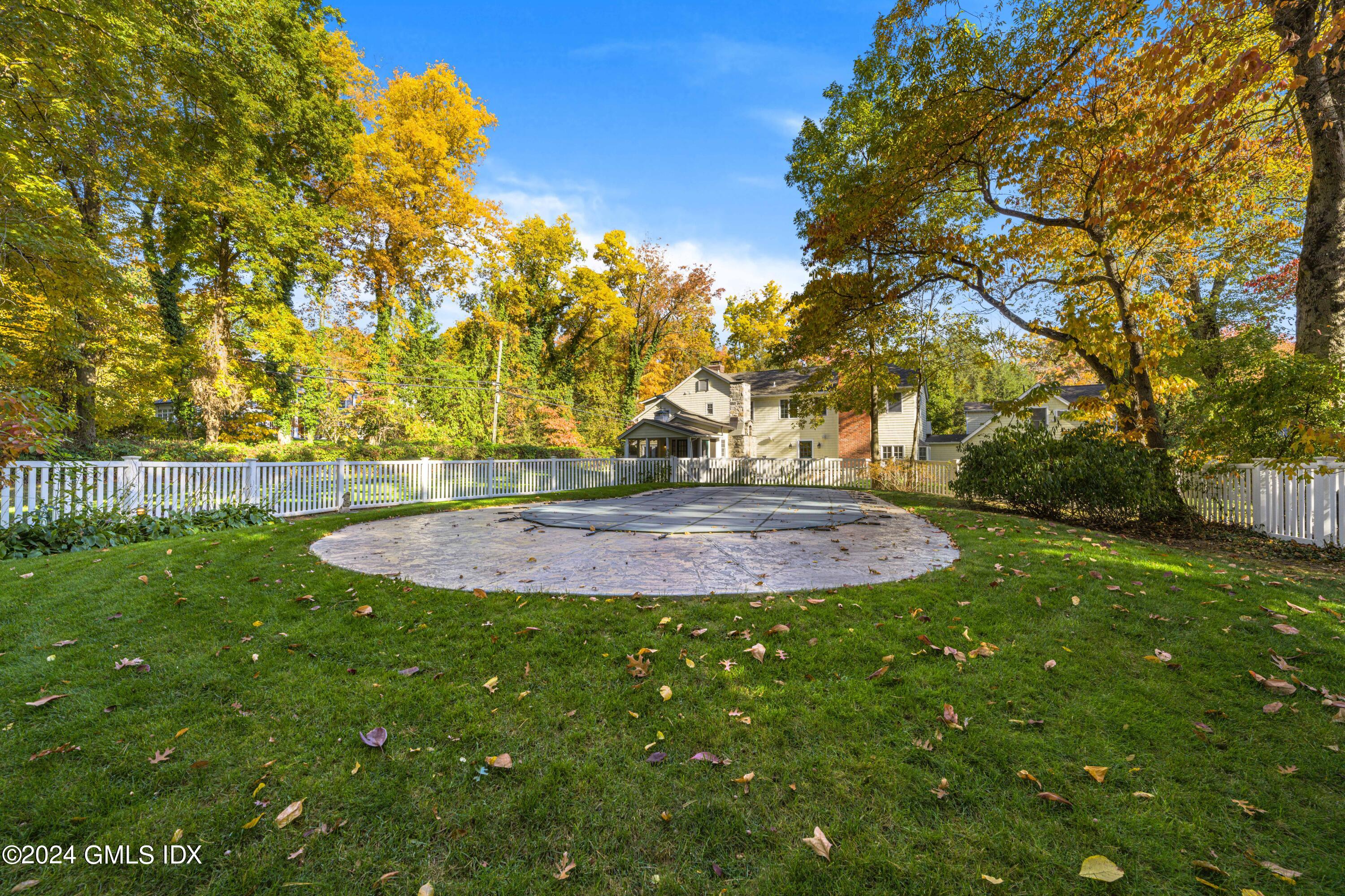 201 Cognewaugh Road Cos Cob, CT 06807 - Photo 35 of 38 35 - DSC00116