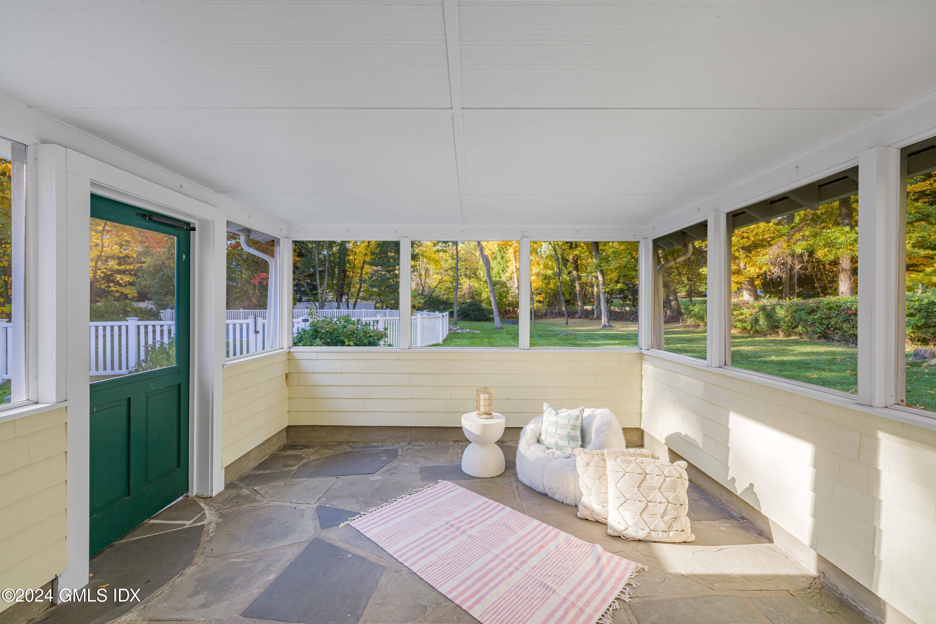 201 Cognewaugh Road Cos Cob, CT 06807 - Photo 6 of 38 6 - DSC09881