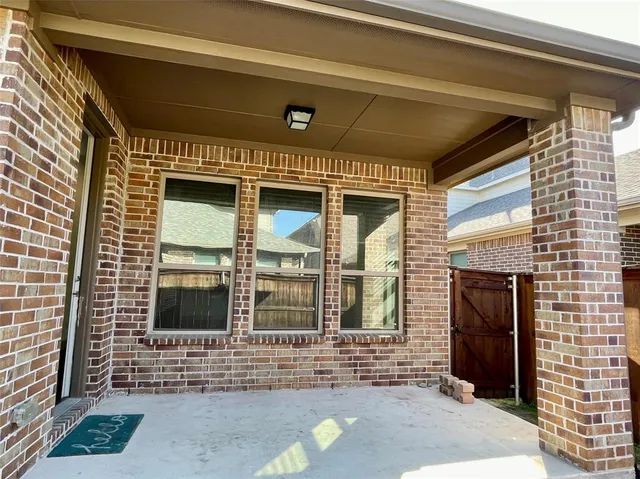 $2,950 | 2269 Lobo Lane, Carrollton, TX 75010