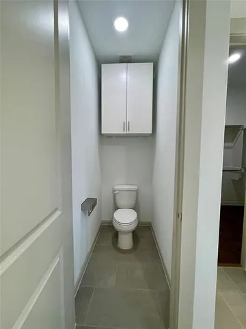 $2,950 | 2269 Lobo Lane, Carrollton, TX 75010