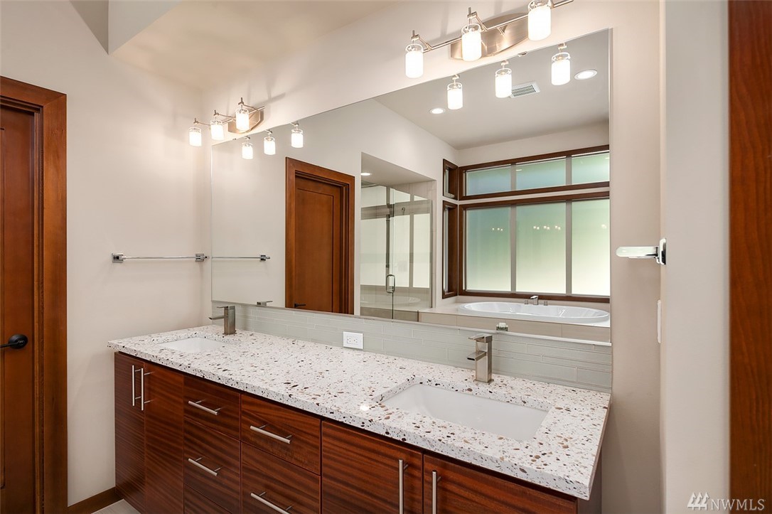 24310 7th Place West Bothell, WA 98021 - Photo 24 of 36