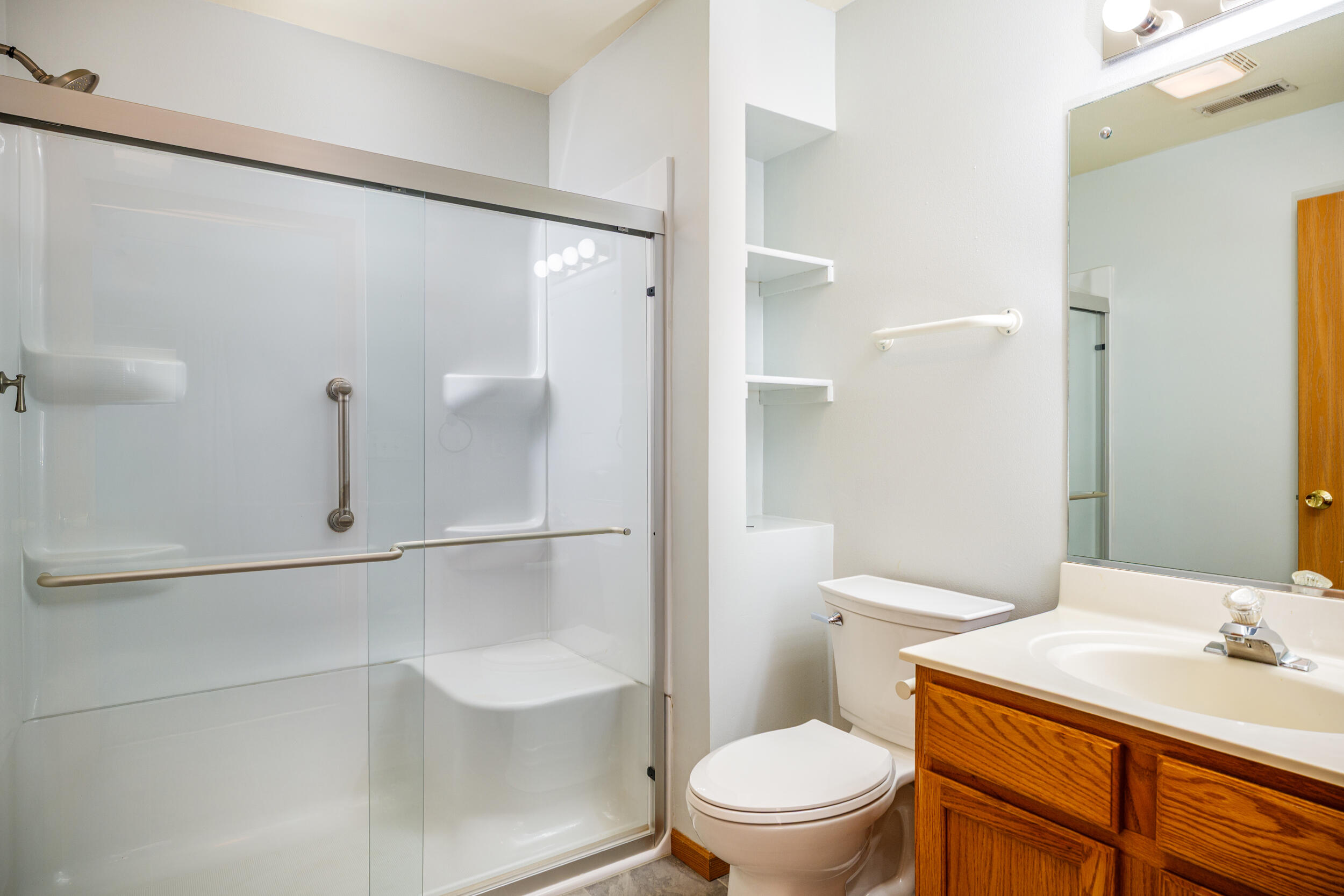 9920 74th Street, Unit F Kenosha, WI 53142 - Photo 18 of 31 Master Bathroom