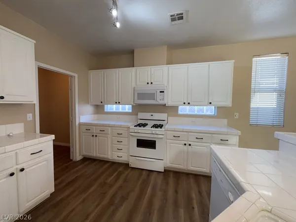 $2,495 | 1725 Buttermilk Drive, Henderson, NV 89074