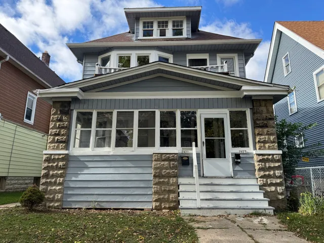 $184,900 | 2421 North 40th Street, Unit 2423, Milwaukee, WI 53210