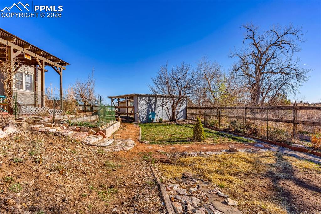 5796 County Rd CC108 Colorado City, CO 81019 - Photo 36 of 48 a view of swimming pool with a yard