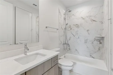 $789,900 | 2401 Canton Street, Unit 1005, Dallas, TX 75201