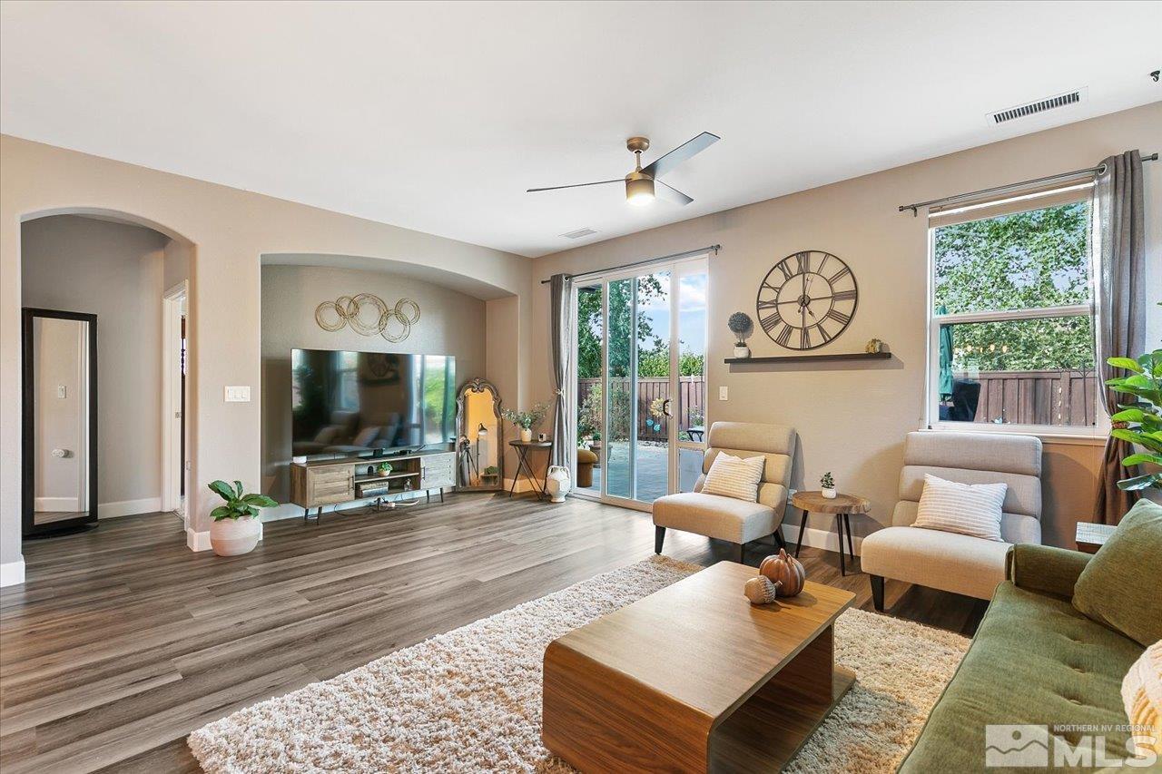 595 Cortono Drive Reno, NV 89521 - Photo 4 of 38 Photo 4