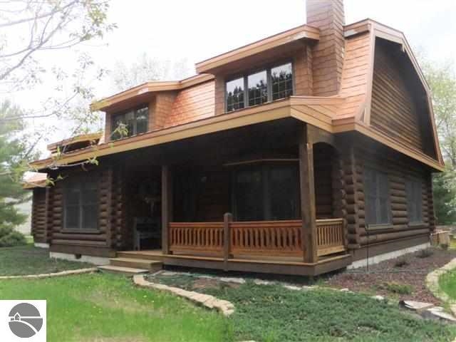 19673 Cedar Run Road Traverse City, MI 49684 - Photo 2 of 46 1827333-1.JPG