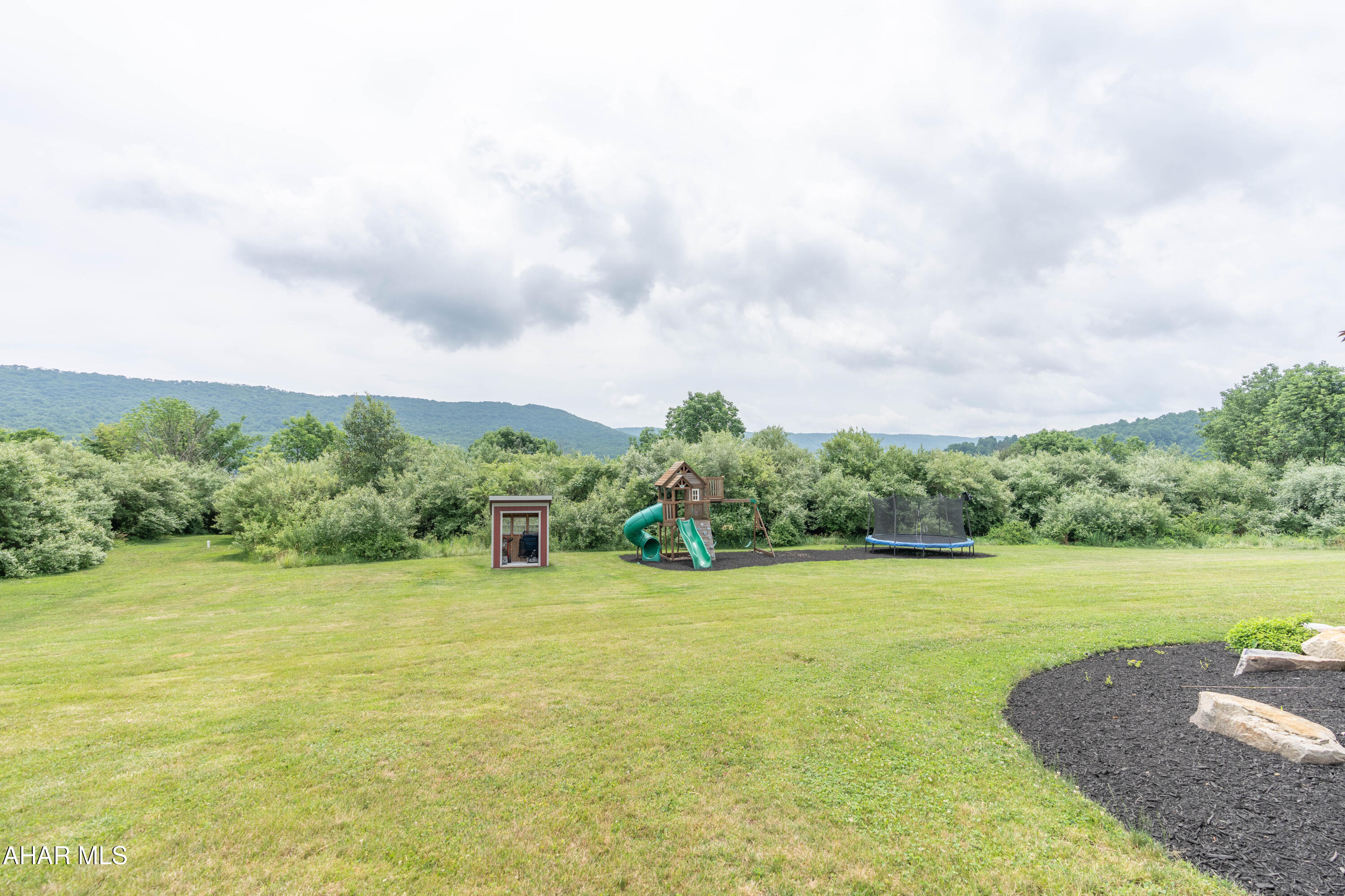 102 Middle Ridge Road Hollidaysburg, PA 16648 - Photo 25 of 82