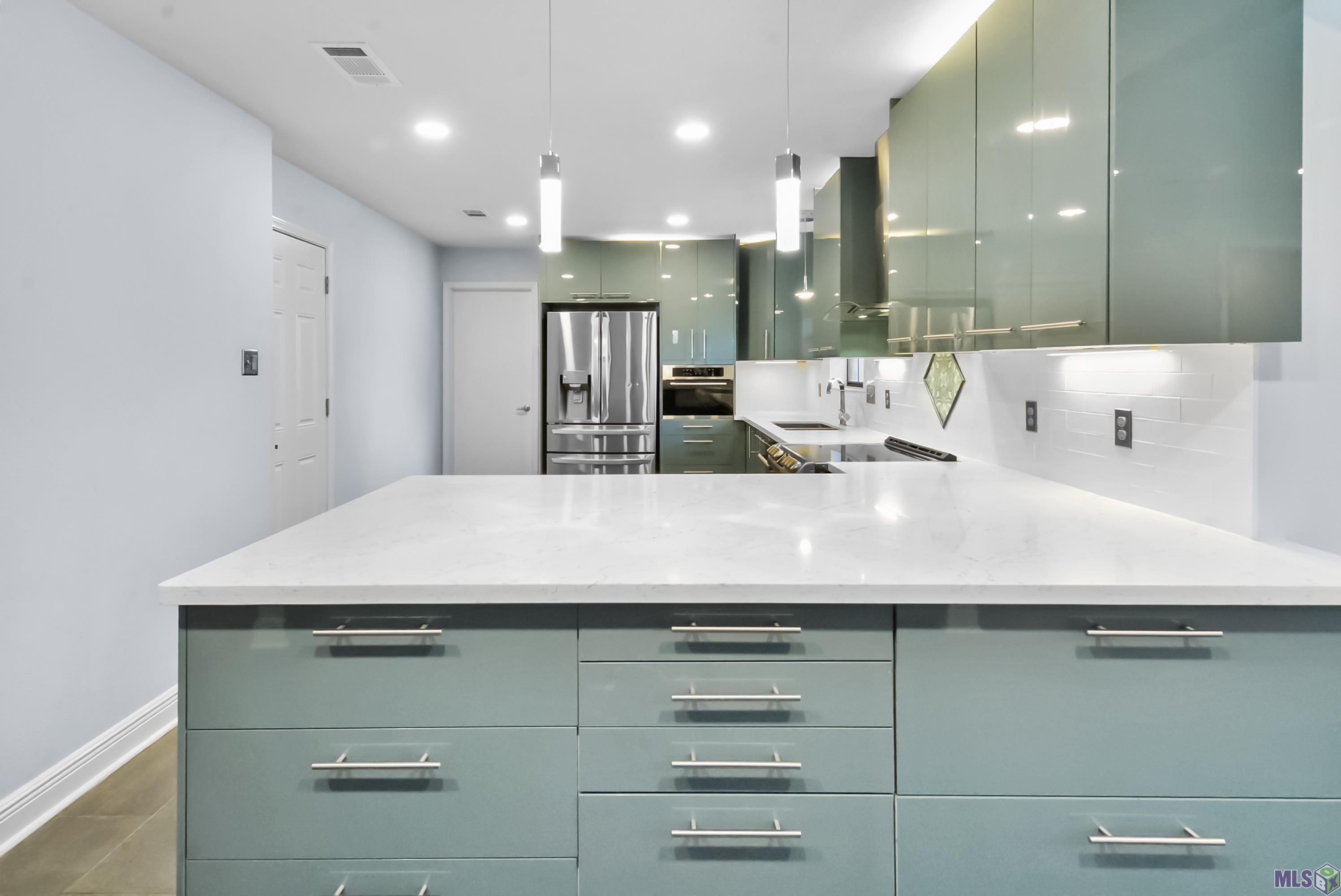 2122 General Lee Avenue Baton Rouge, LA 70810 - Photo 13 of 19 Kitchen