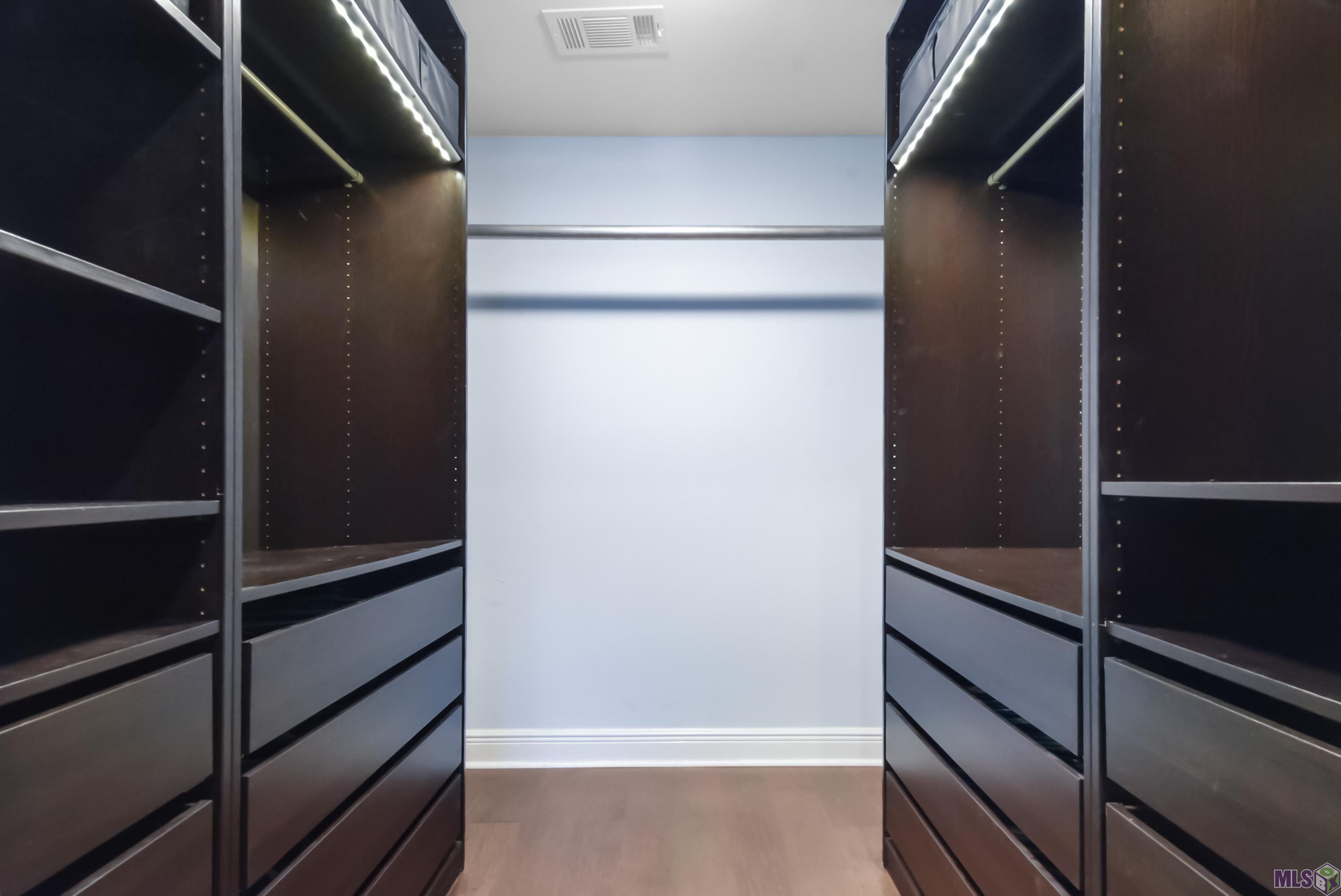 2122 General Lee Avenue Baton Rouge, LA 70810 - Photo 19 of 19 Primary Closet