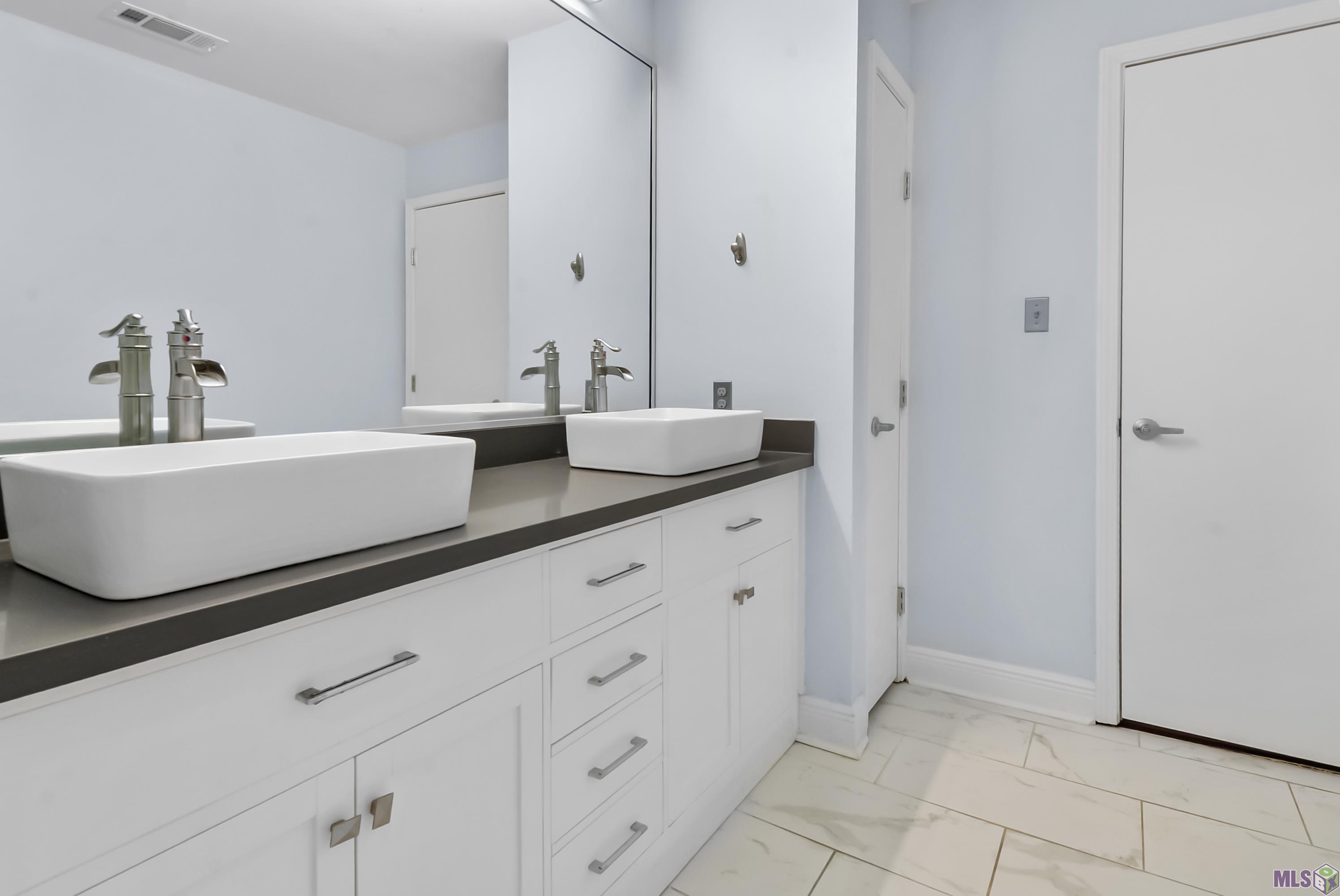 2122 General Lee Avenue Baton Rouge, LA 70810 - Photo 8 of 19 Primary Bathroom