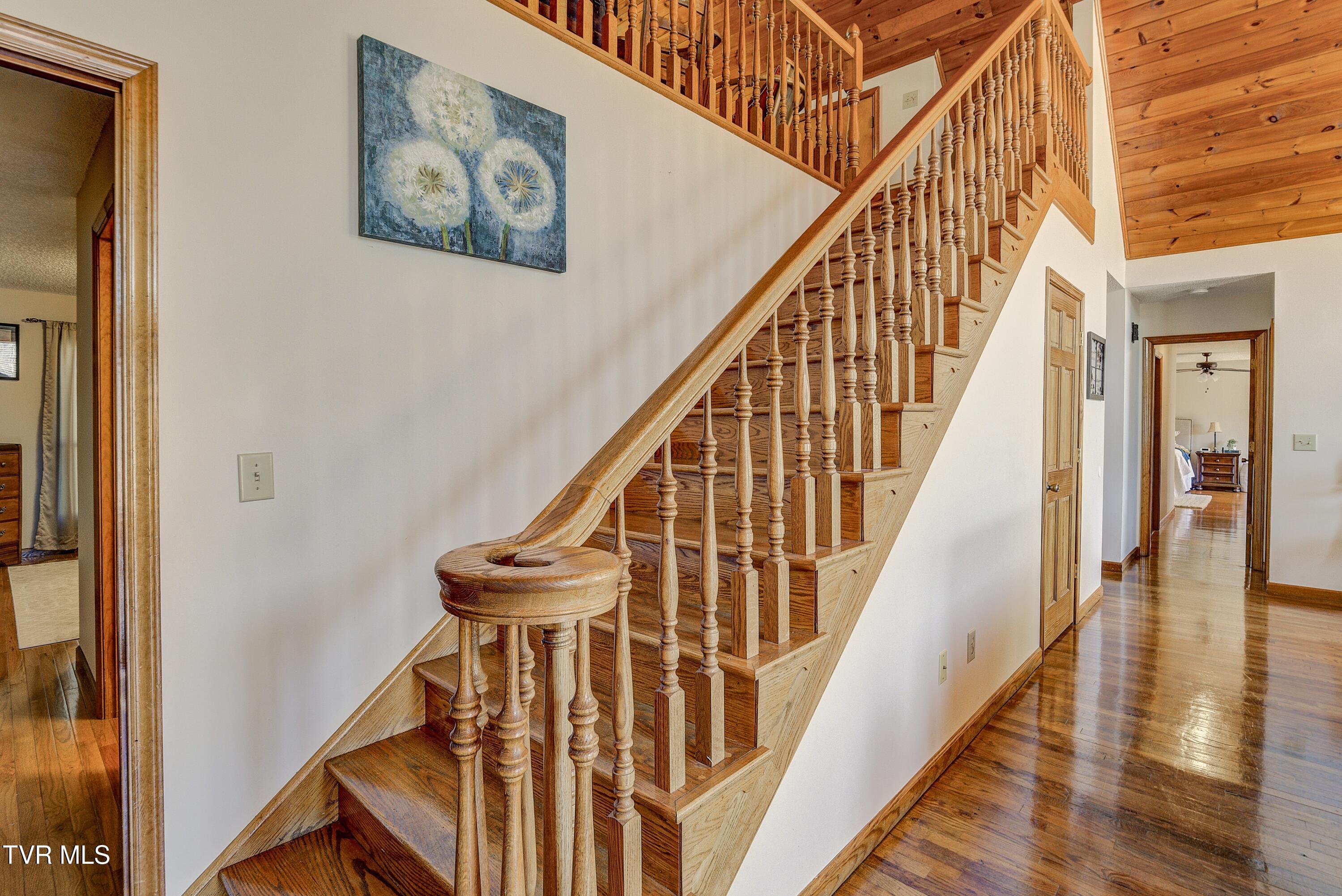 154 Horton Ridge Road Erwin, TN 37650 - Photo 11 of 73 Horton-LR2-1