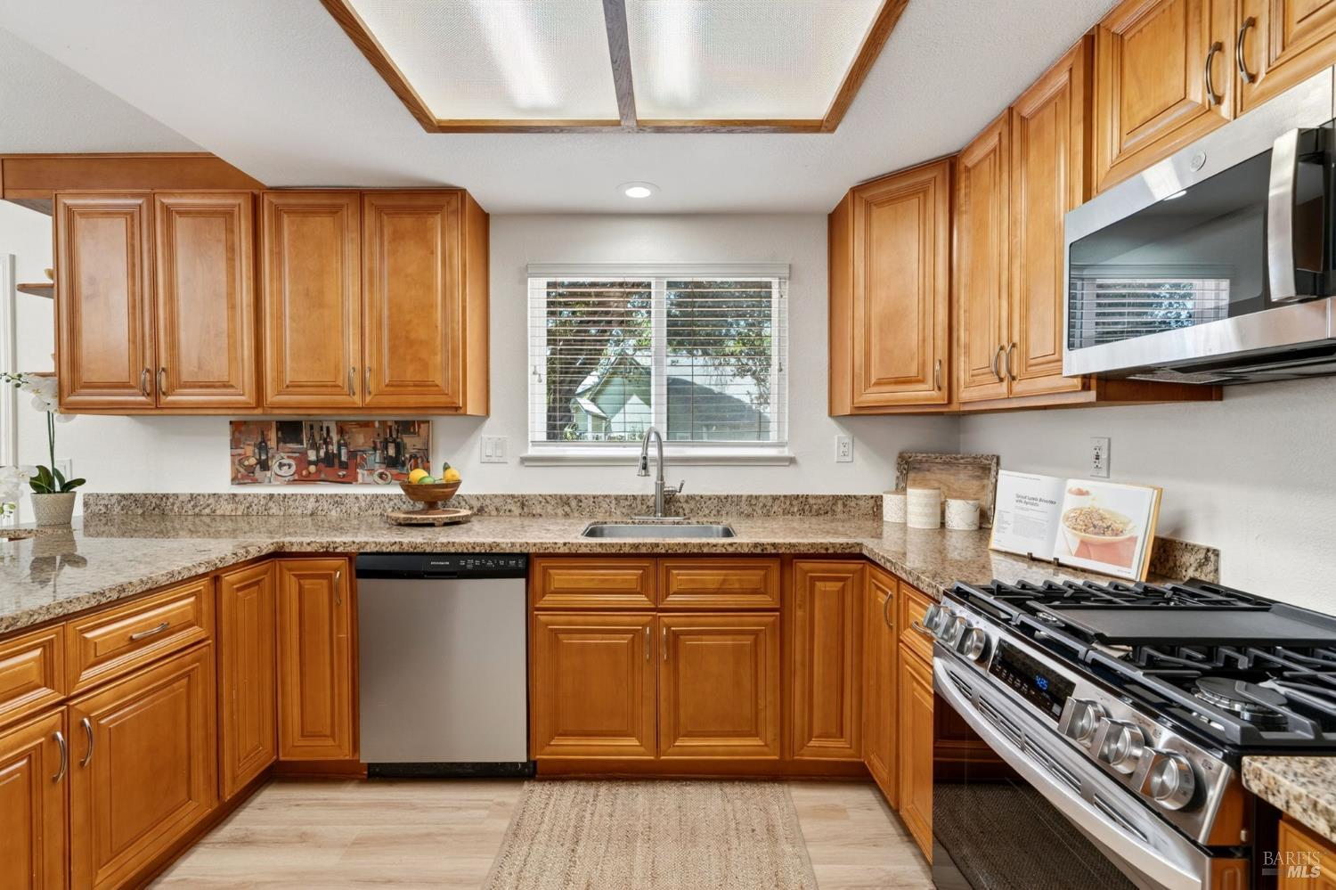 2322 South Hampton Circle Santa Rosa, CA 95401 - Photo 24 of 58