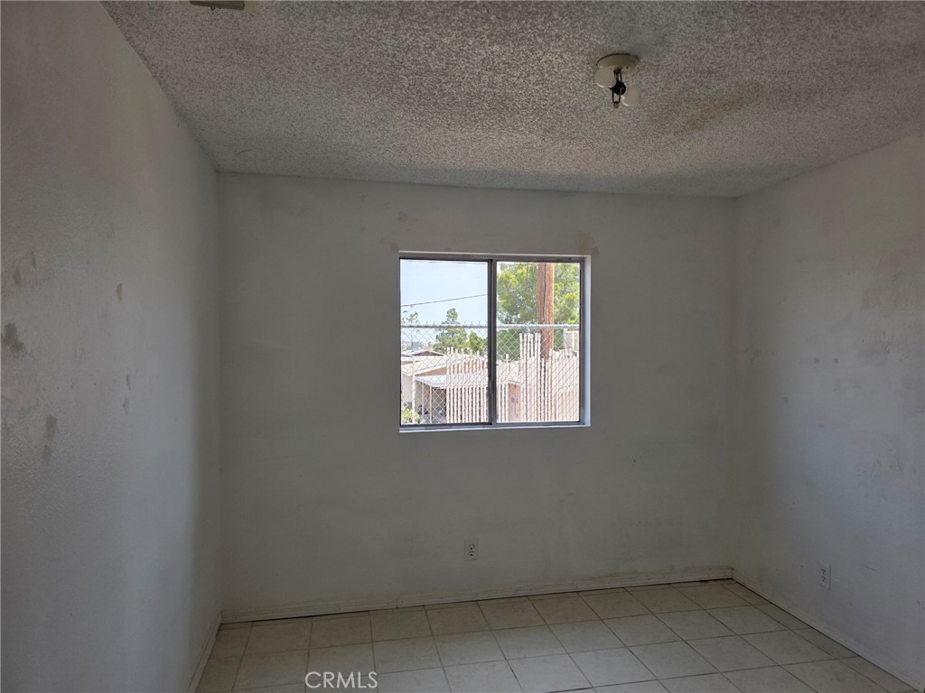 751 Higgins Road, Unit 1 Barstow, CA 92311 - Photo 16 of 24 Gallery Image 16