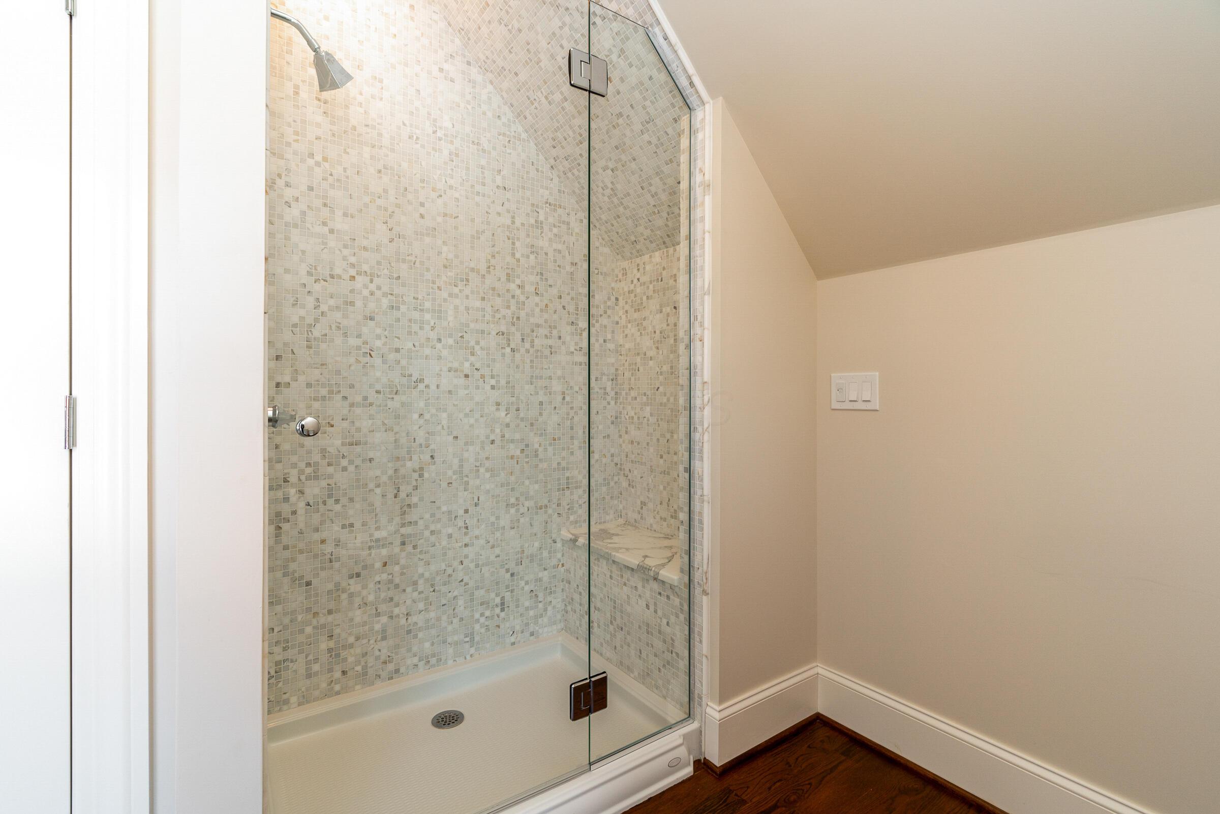 780 Home Road Delaware, OH 43015 - Photo 84 of 130 Second Floor Bedroom 3 Full Bathroom
