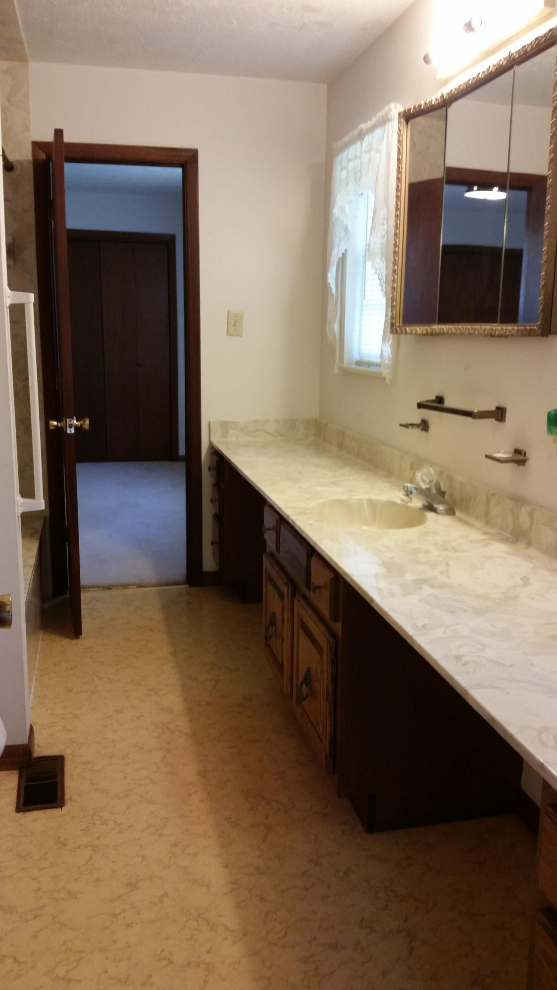 4345 Sevier County Line Road Strawberry Plains, TN 37871 - Photo 2 of 25 Mst Bath
