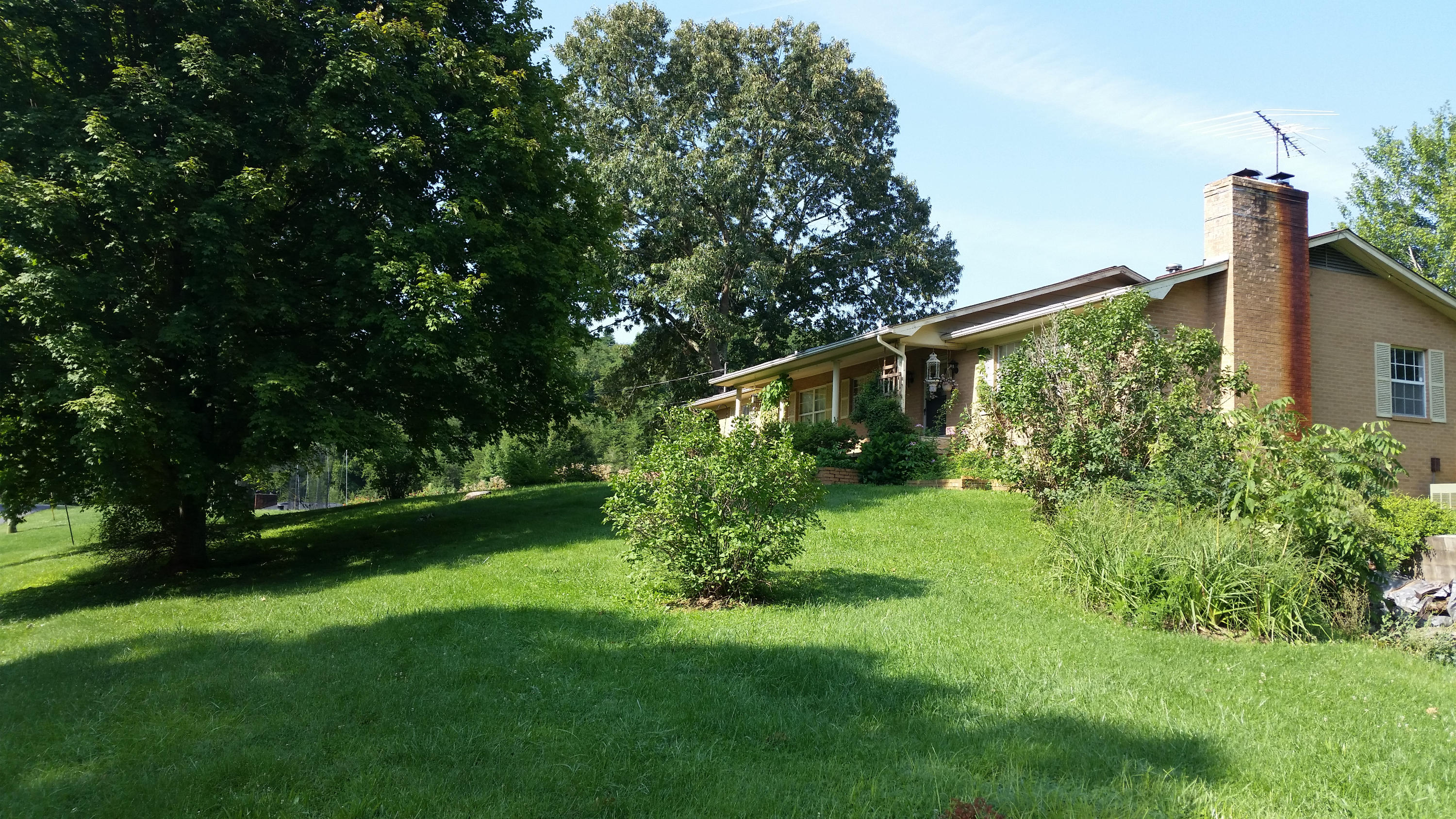 4345 Sevier County Line Road Strawberry Plains, TN 37871 - Photo 5 of 25 Front Side
