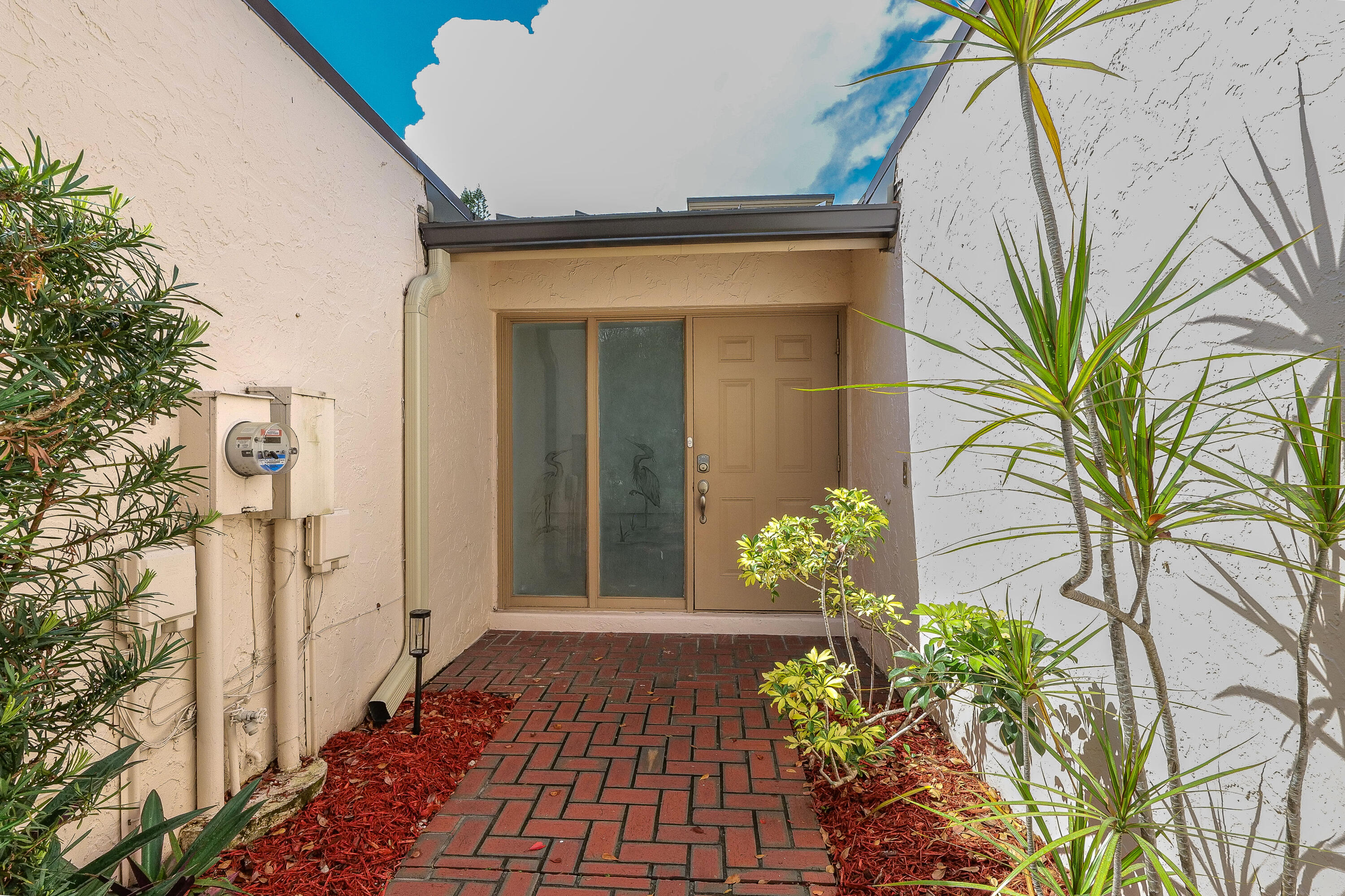 5523 Constant Spring Terrace, Unit 222 Lauderhill, FL 33319 - Photo 33 of 60 a view of a entryway