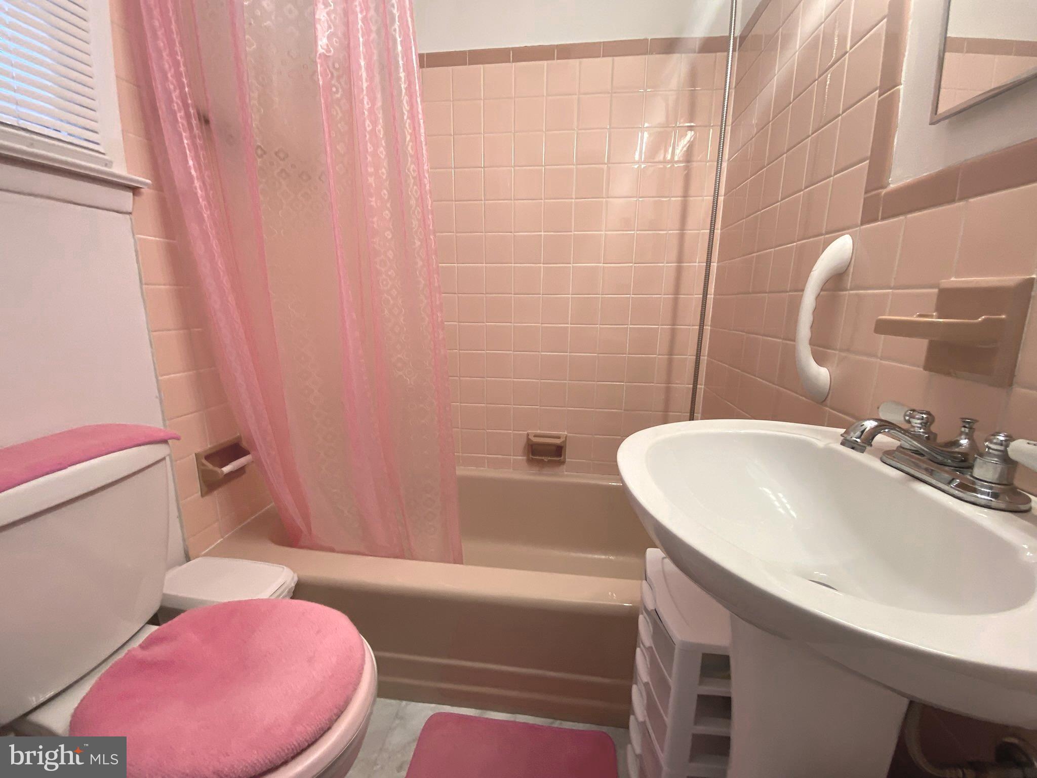 1103 Arboretum Road Wyncote, PA 19095 - Photo 28 of 38 Gallery Image 28