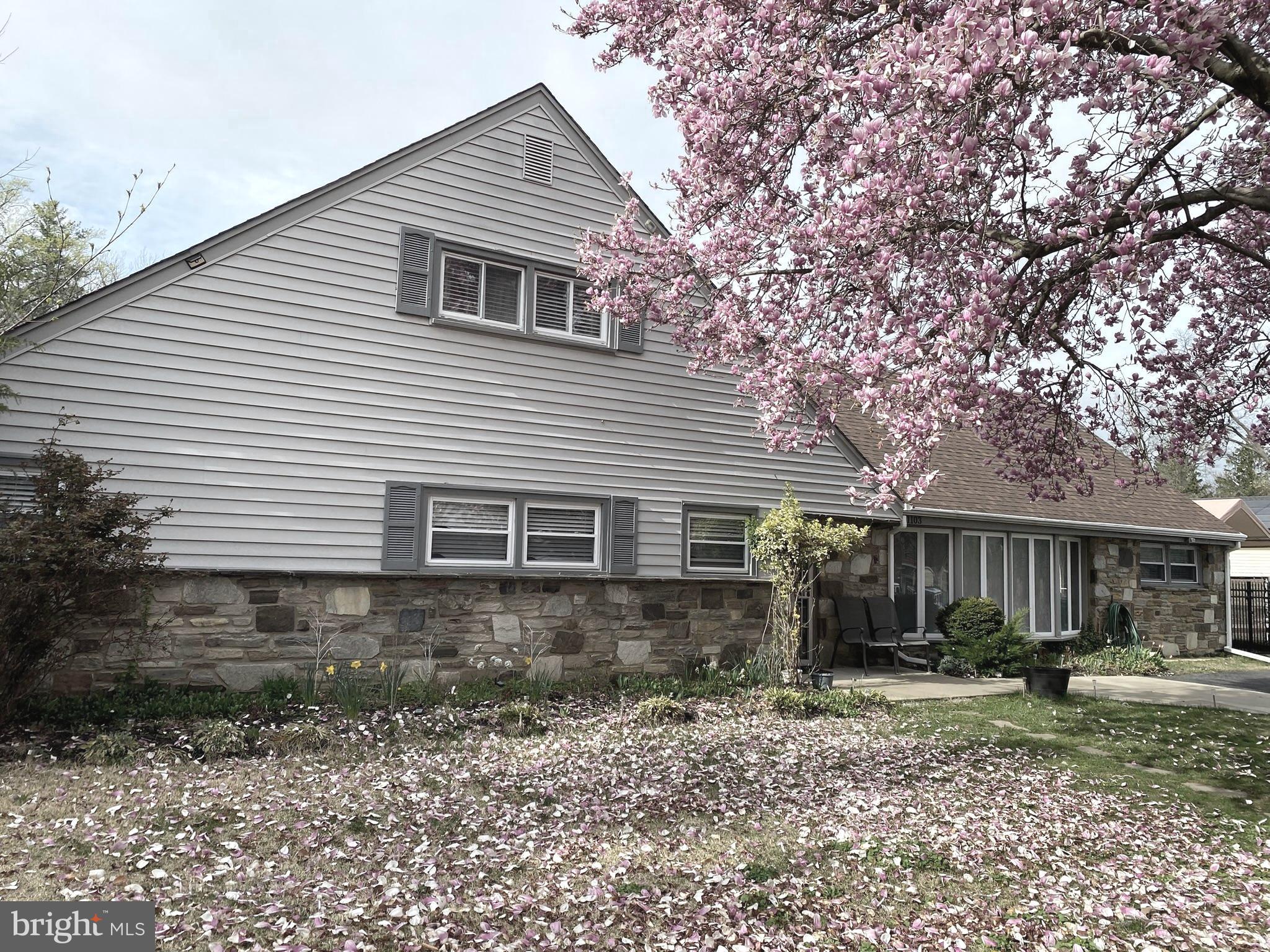 1103 Arboretum Road Wyncote, PA 19095 - Photo 3 of 38 Gallery Image 3