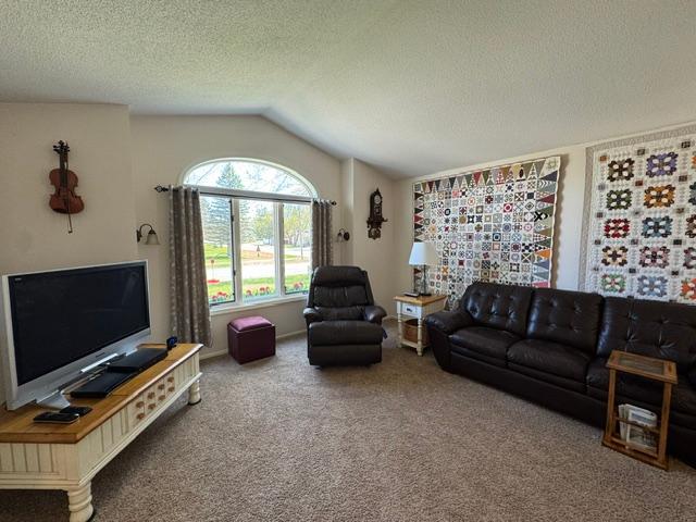 901 5th Street Northeast Staples, MN 56479 - Photo 22 of 75