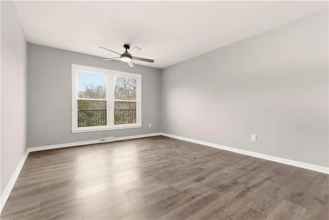 $379,000 | 68 Woodbridge Lane, Kansas City, MO 64145