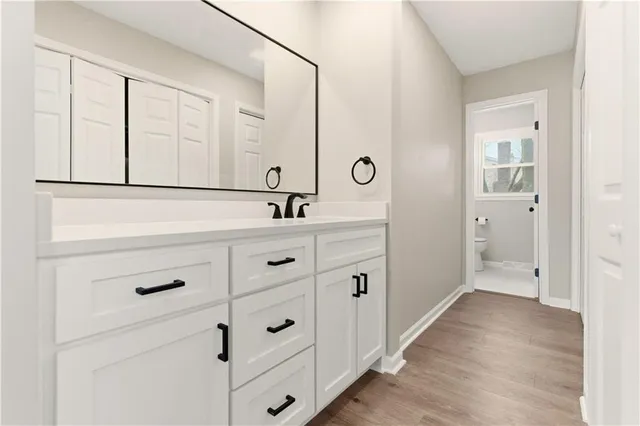 $379,000 | 68 Woodbridge Lane, Kansas City, MO 64145