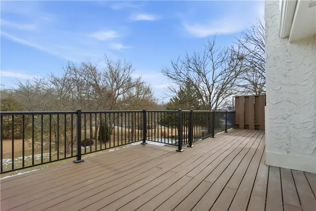 $379,000 | 68 Woodbridge Lane, Kansas City, MO 64145