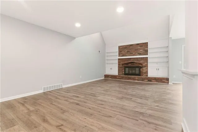 $379,000 | 68 Woodbridge Lane, Kansas City, MO 64145