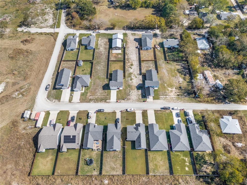 314 North Helton Street Trenton, TX 75490 - Photo 3 of 5 swimming pool view with sitting space