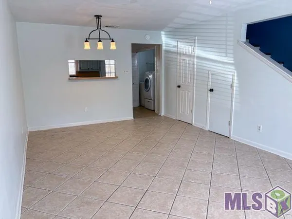 $1,050 | 8091 Bayou Fountain Avenue, Unit 703, Baton Rouge, LA 70820