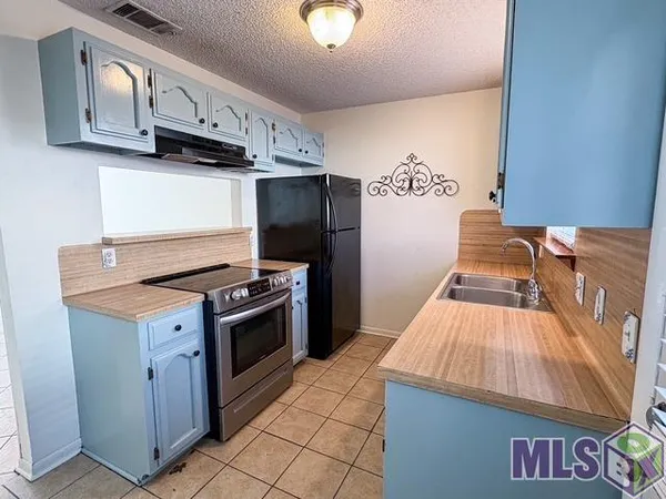 $1,050 | 8091 Bayou Fountain Avenue, Unit 703, Baton Rouge, LA 70820