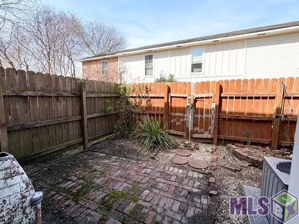 $1,050 | 8091 Bayou Fountain Avenue, Unit 703, Baton Rouge, LA 70820