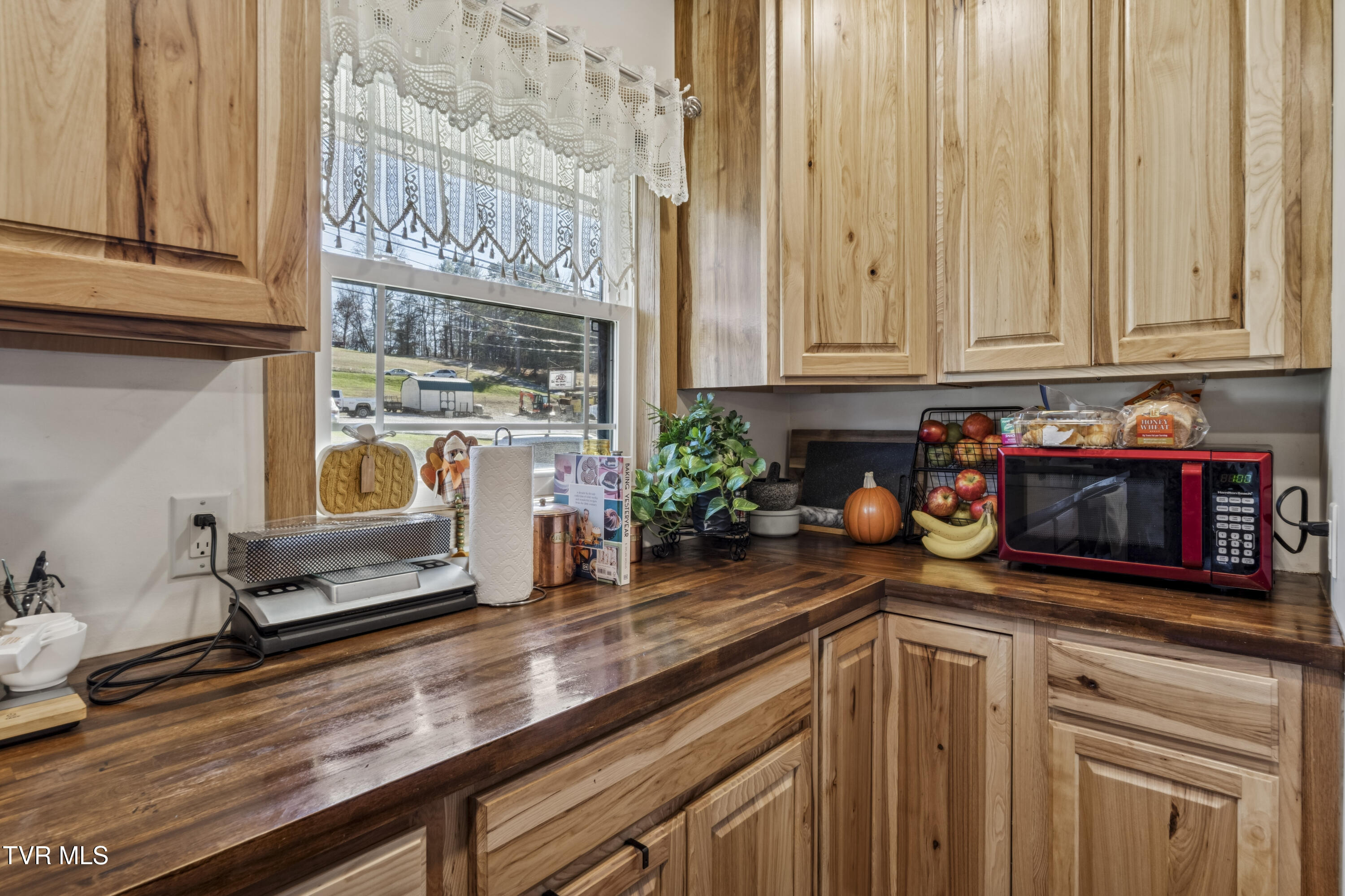 4420 Cherokee Road Jonesborough, TN 37659 - Photo 15 of 40 CherokeeRd--5