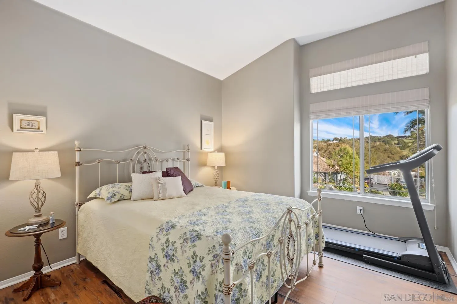 1783 Palomares Road Fallbrook, CA 92028 - Photo 21 of 40 a bedroom with a bed and a window