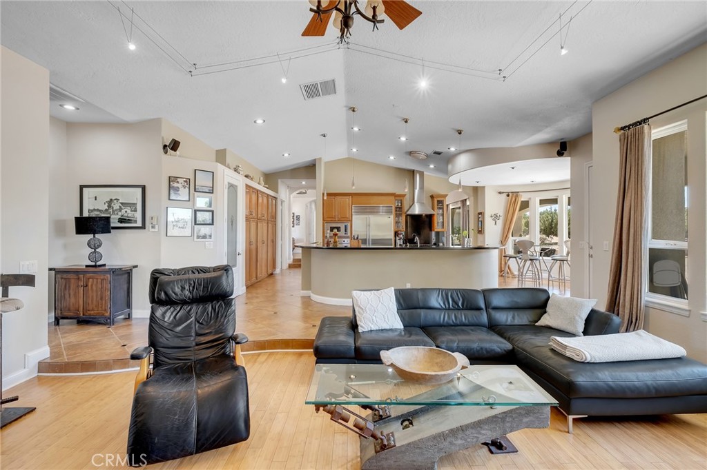 7026 Cataba Road Oak Hills, CA 92344 - Photo 32 of 62