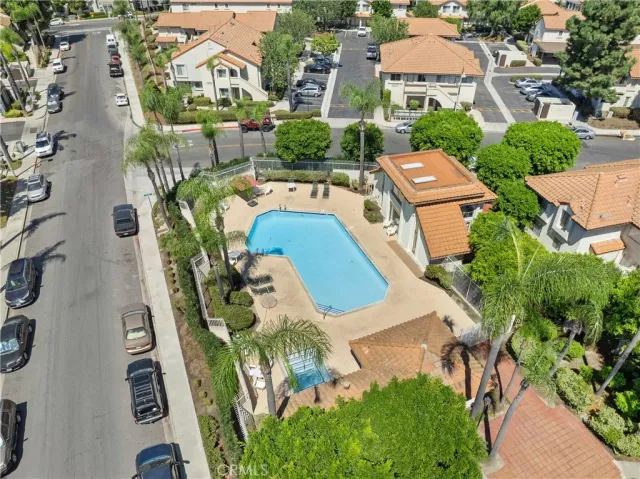 $529,888 | 23301 La Crescenta, Unit D, Mission Viejo, CA 92691