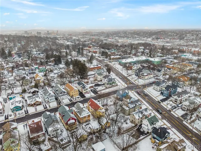 $234,900 | 2420-22 East Genesee Street, Syracuse, NY 13210