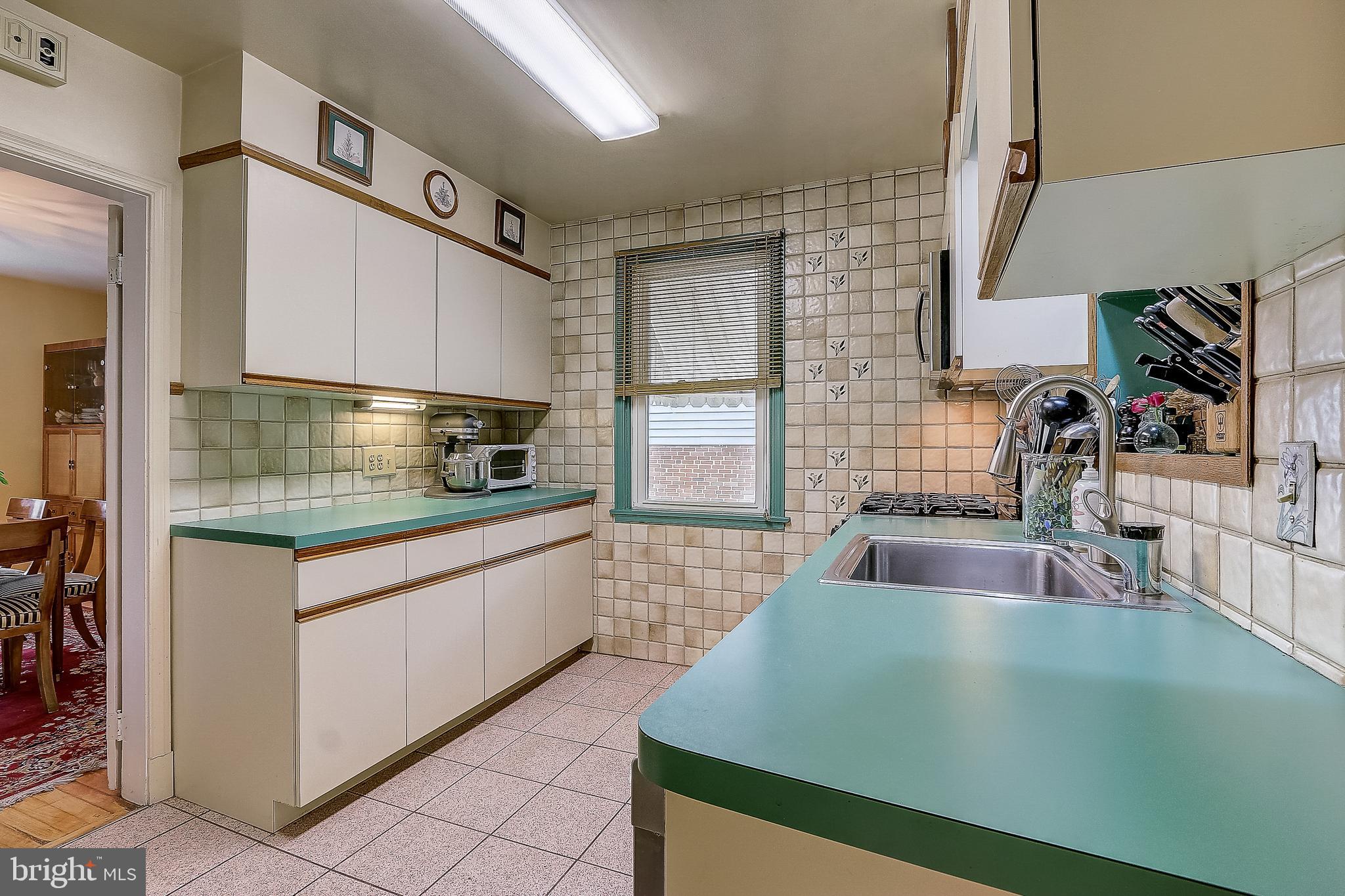 828 Milford Mill Road Baltimore, MD 21208 - Photo 18 of 52