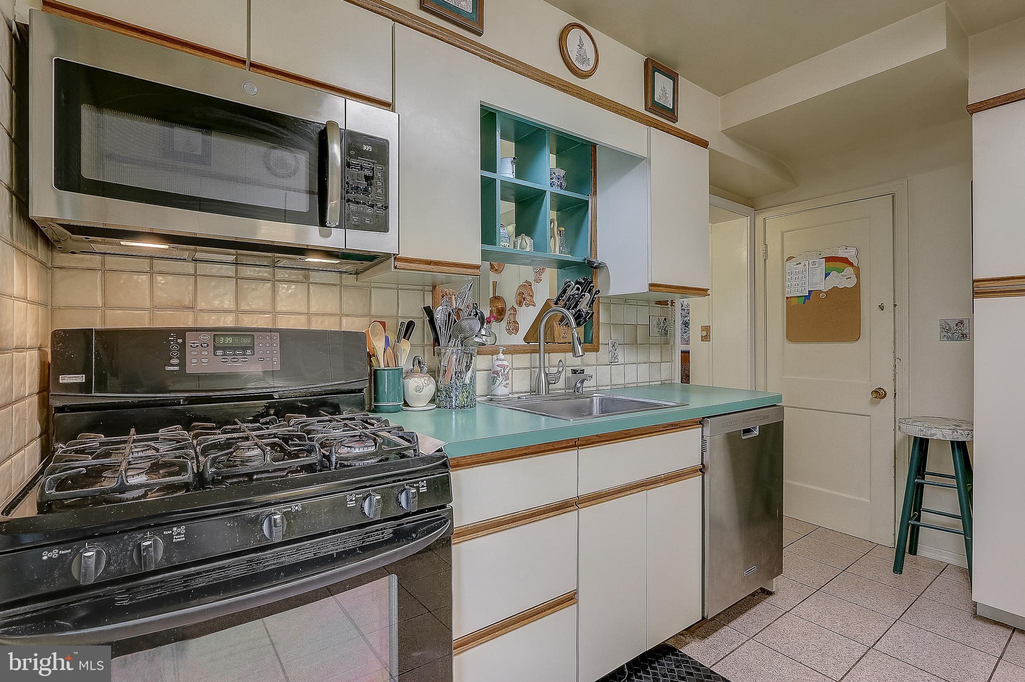 828 Milford Mill Road Baltimore, MD 21208 - Photo 21 of 52