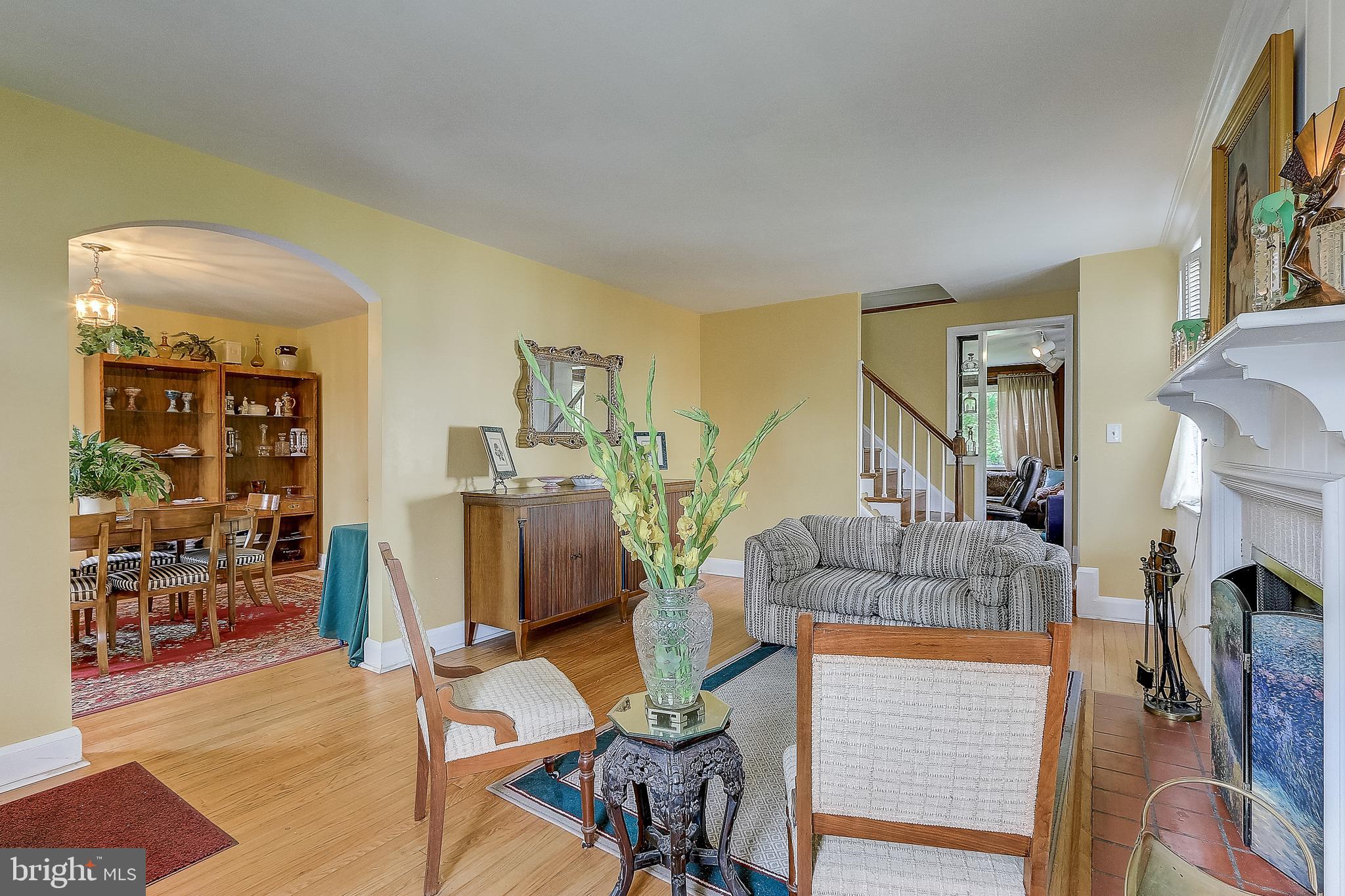 828 Milford Mill Road Baltimore, MD 21208 - Photo 5 of 52