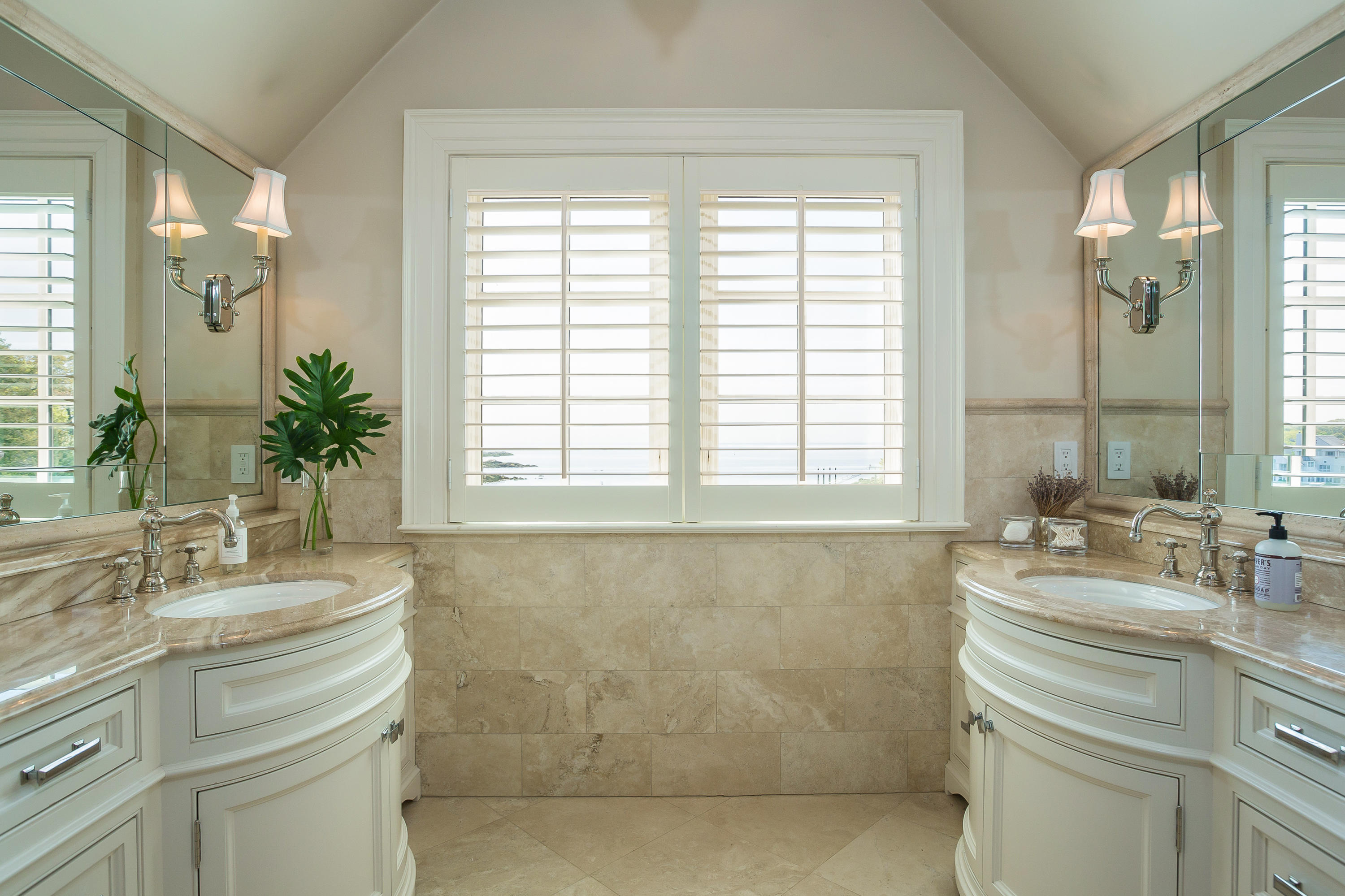 8 N Road Darien, CT 06820 - Photo 38 of 68 039-Master_Bathroom-4188186-large