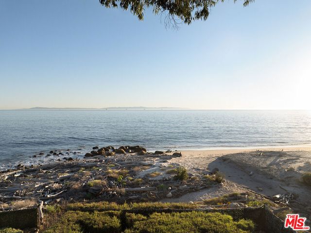 a view of a terrace view