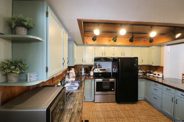 $345,000 | 560 Washington Street, Lander, WY 82520