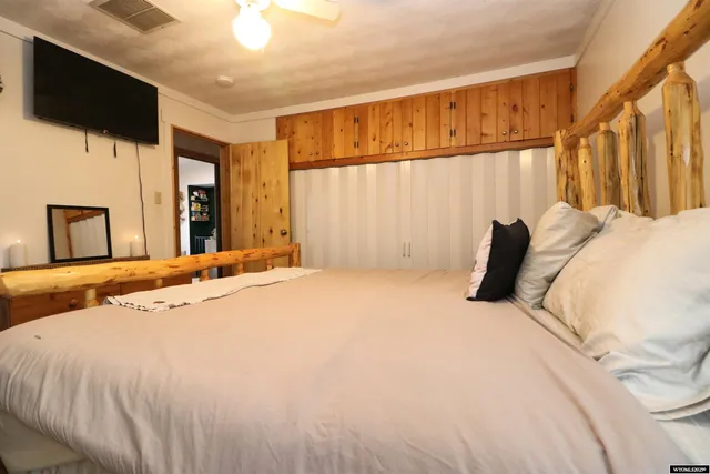 $345,000 | 560 Washington Street, Lander, WY 82520