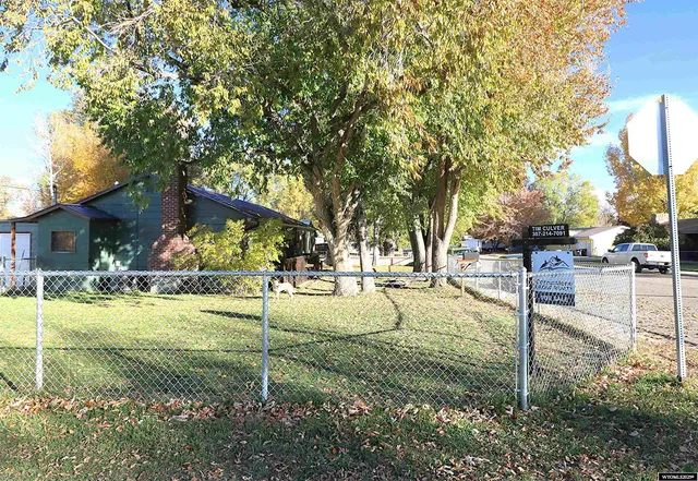 $345,000 | 560 Washington Street, Lander, WY 82520