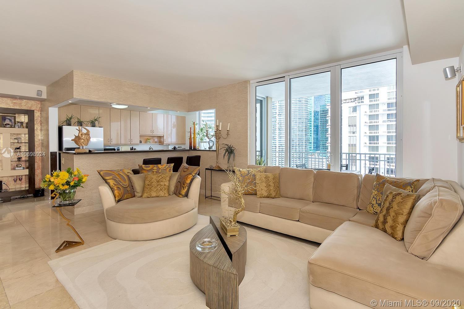 801 Brickell Key Boulevard, Unit PH8 Miami, FL 33131 - Photo 2 of 31