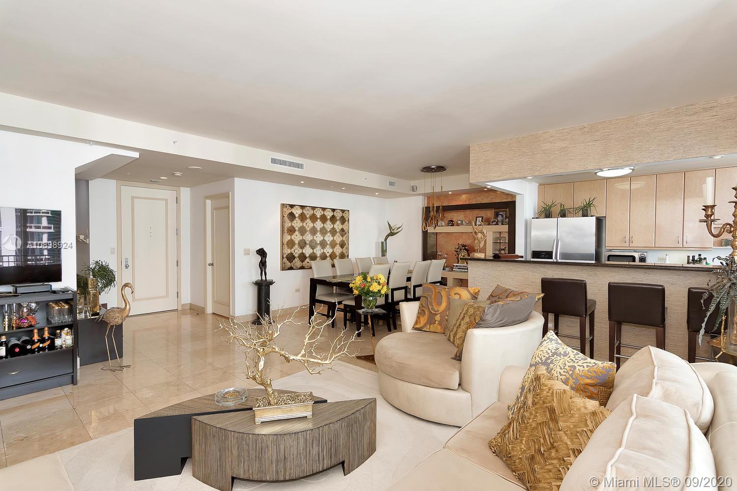 801 Brickell Key Boulevard, Unit PH8 Miami, FL 33131 - Photo 3 of 31