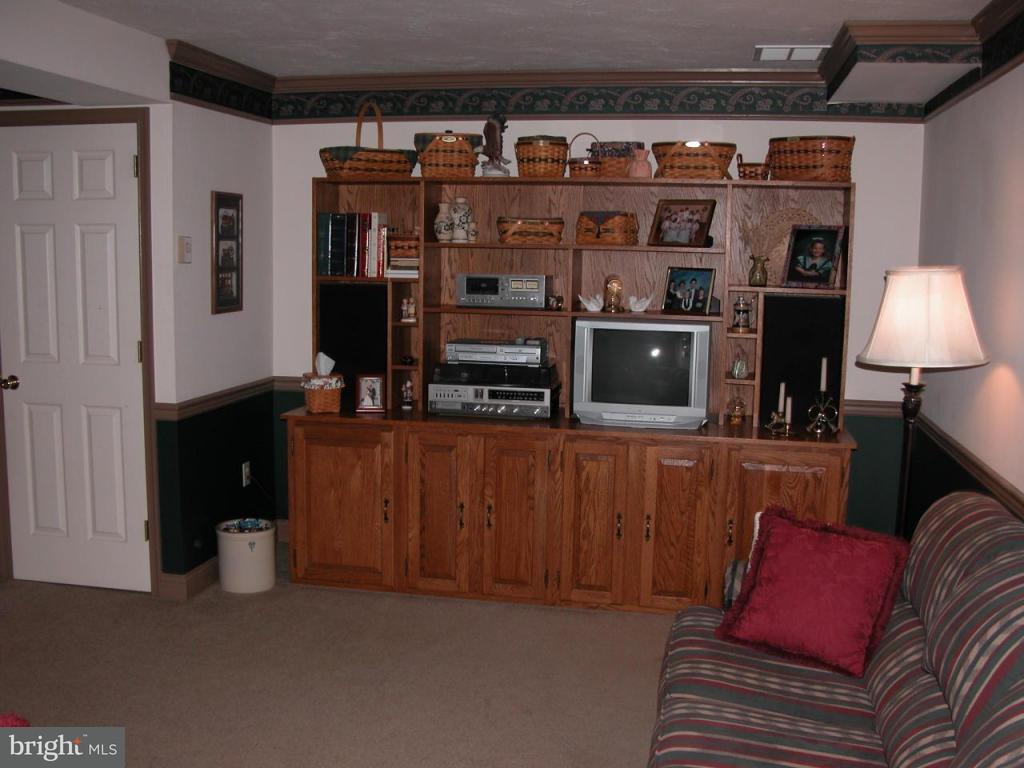 172 Ridge Avenue, Unit 4 Ephrata, PA 17522 - Photo 16 of 24 Gallery Image 16